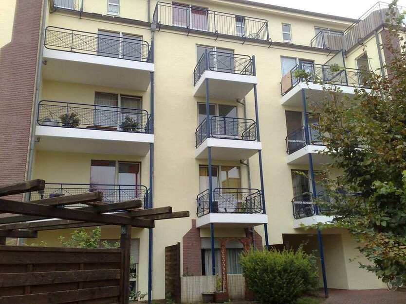 Wohnung zum Kaufen in Düsseldorf 82.000 € 26.87 m²