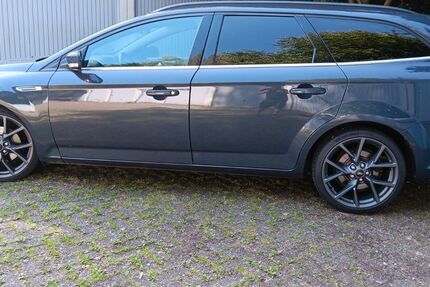Ford Mondeo 175.600 km 5.500 &euro; Duisburg 47137