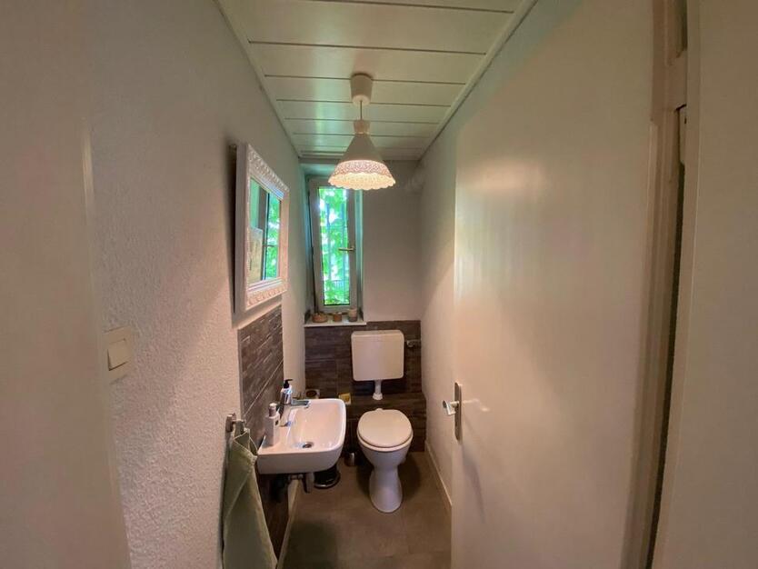 Charmante, helle 2,5-Zi-Whg. mit Balkon zentrale Lage in Kamp-Lintfort zimmer