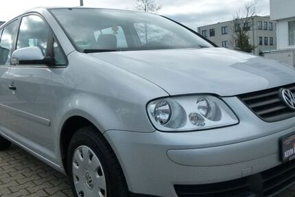 VW Touran 216.860 km 3.300 &euro; Oberhausen 46047