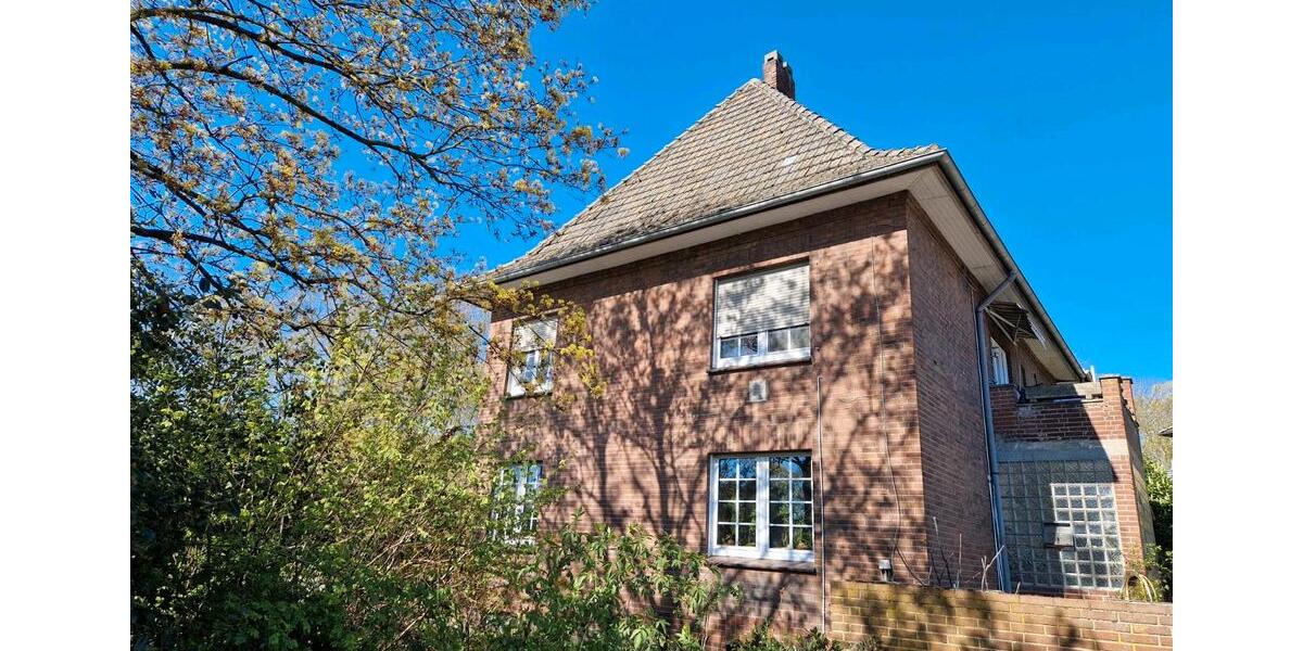 Dachgeschoßwohnung Wesel - 2 Zimmer, 65 m&sup2;, 780&euro; | Angebot:26362635