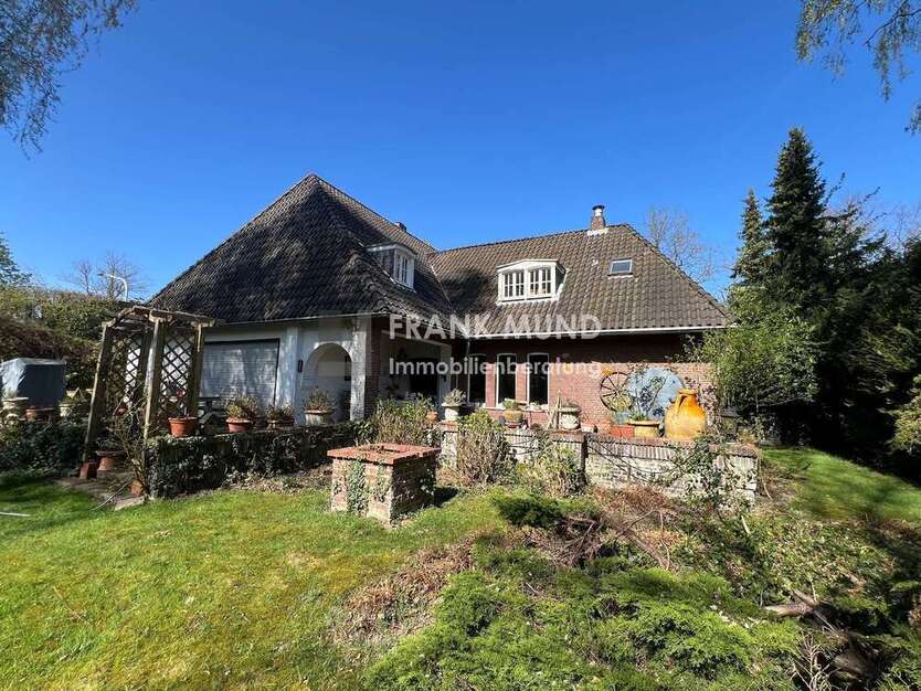 Haus zum Kaufen in Mönchengladbach-Schmölderpark 770.000 € 260 m²