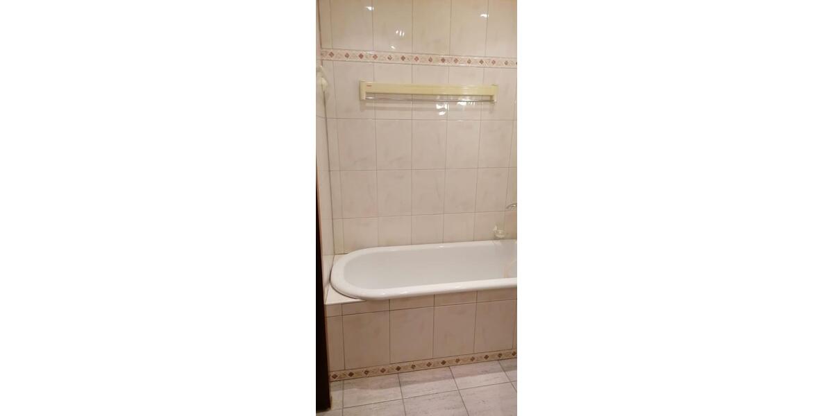 Hochparterre Ratingen Tiefenbroich - 2 Zimmer, 64 m&sup2;, 210.000&euro; | Angebot:26959481