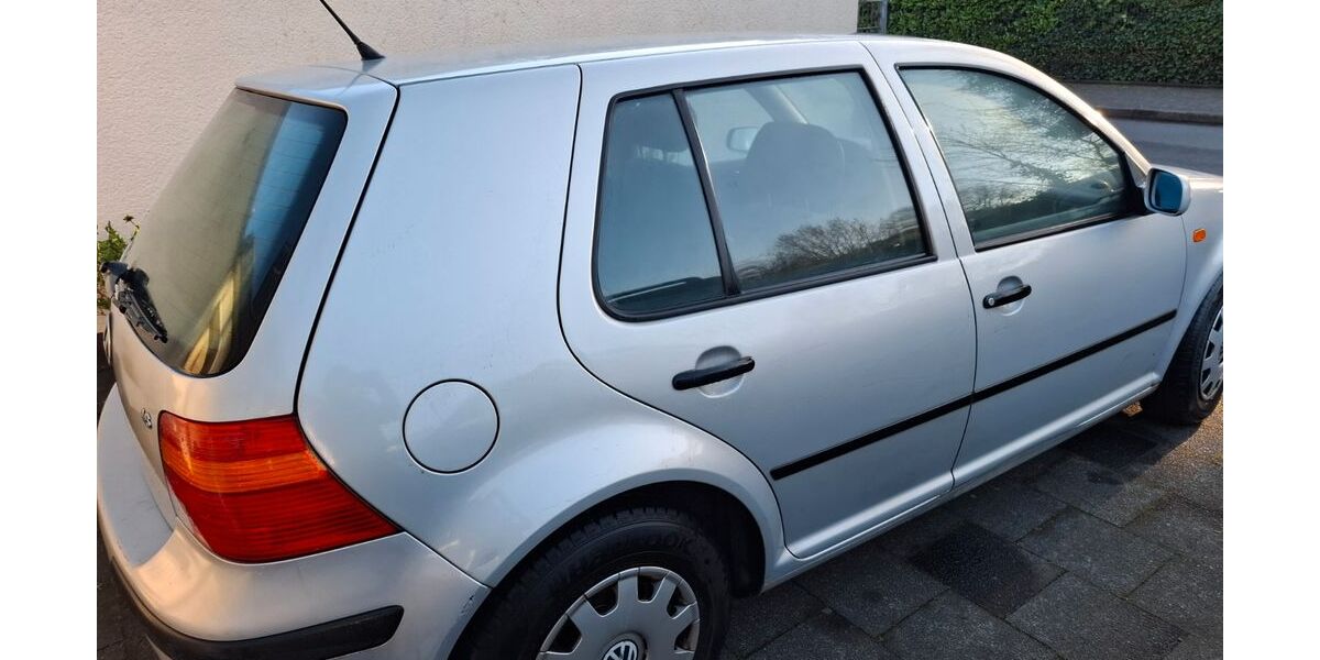 VW Golf 149.586 km 1.750 &euro; Ratingen 40878