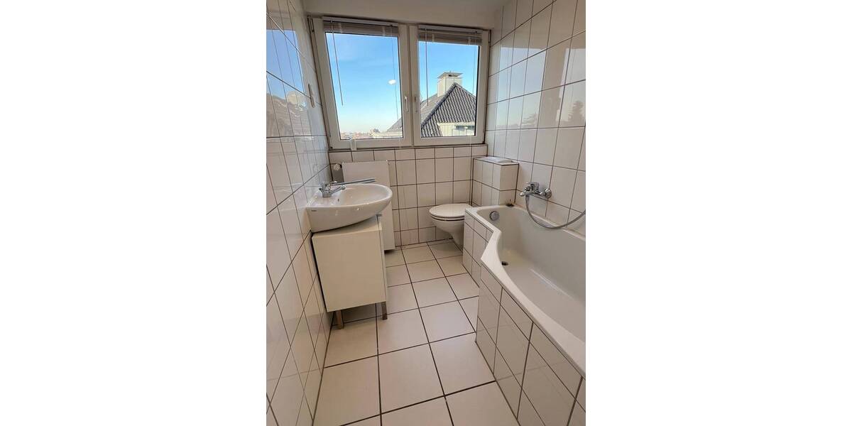 Etagenwohnung Essen Haarzopf - 3 Zimmer, 60 m&sup2;, 670&euro; | Angebot:25668040