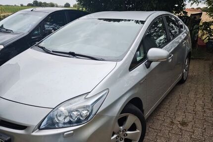 Toyota Prius 172.000 km 7.700 € Kempen 47906