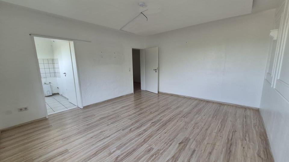 Etagenwohnung Duisburg Rheinhausen - 2 Zimmer, 49 m&sup2;, 85.000&euro; | Angebot:27437379