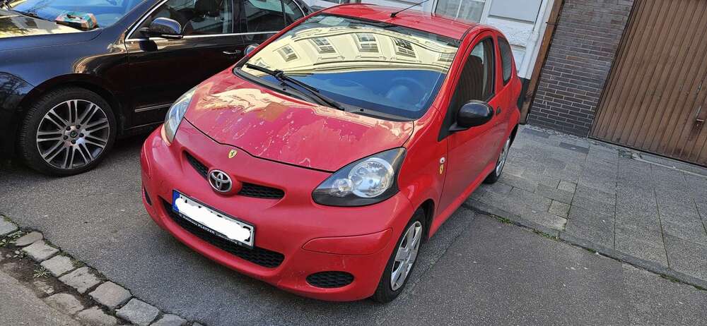 Toyota Aygo 241.300 km 1.000 &euro; Krefeld 47798