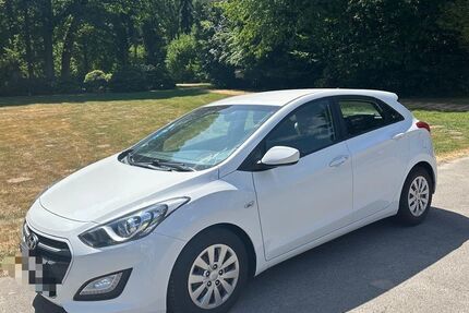 Hyundai i30 136.000 km 5.990 &euro; Wesel 46487