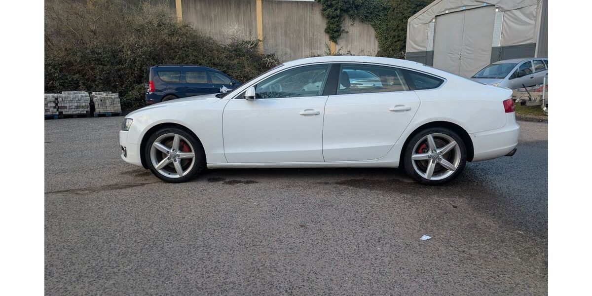 Audi A5 140.980 km 10.000 &euro; Essen 45144