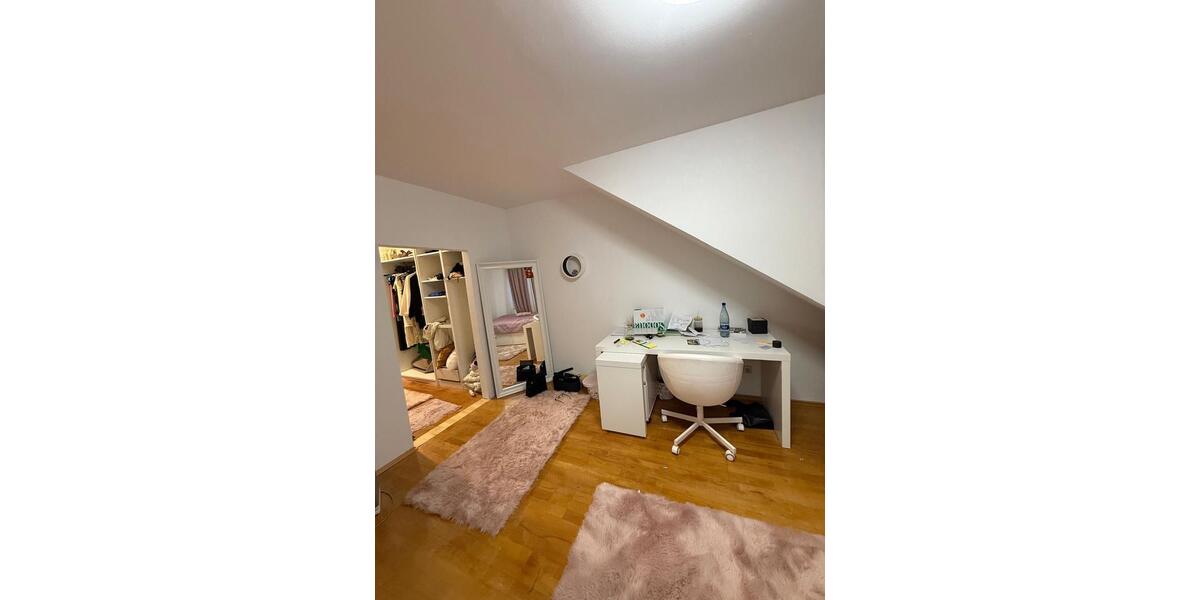Reihenhaus Bochum Günnigfeld - 8 Zimmer, 225 m&sup2;, 590.000&euro; | Angebot:25793020