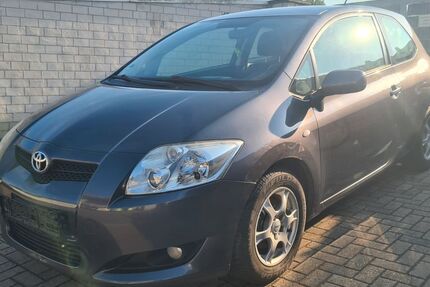 Toyota Auris 153.886 km 2.890 &euro; Essen 45309