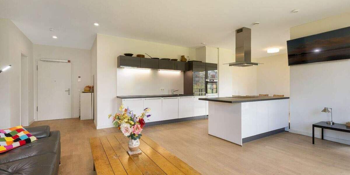 Etagenwohnung Düsseldorf Pempelfort - 3 Zimmer, 99 m&sup2;, 790.000&euro; | Angebot:23950648