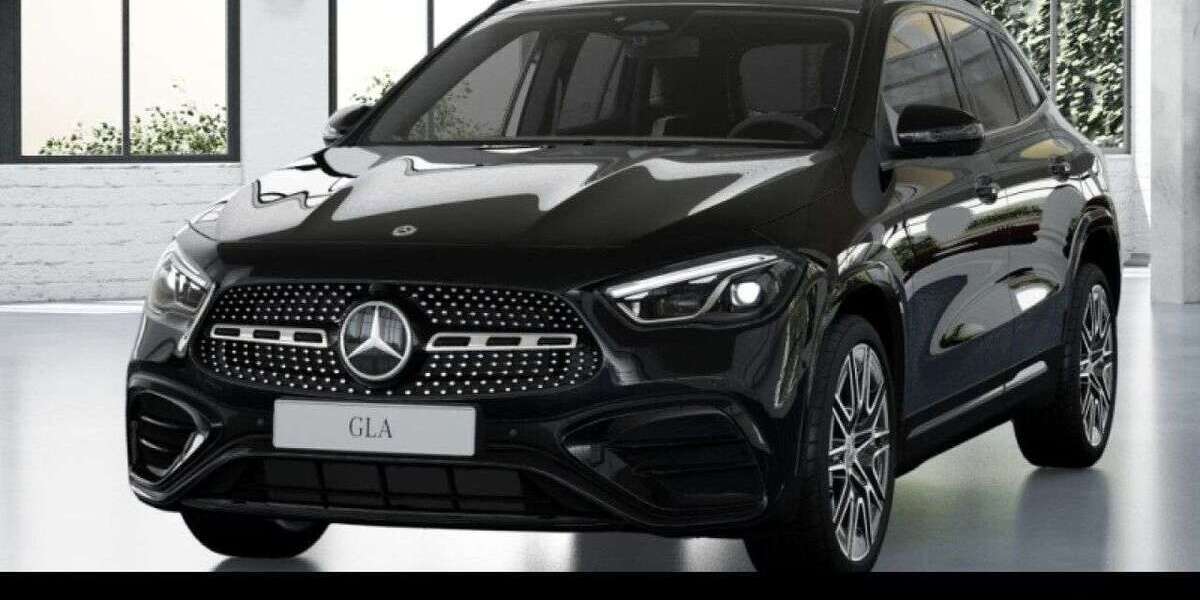 Mercedes-Benz GLA 200 9.900 km 49.490 &euro; Düsseldorf 40470