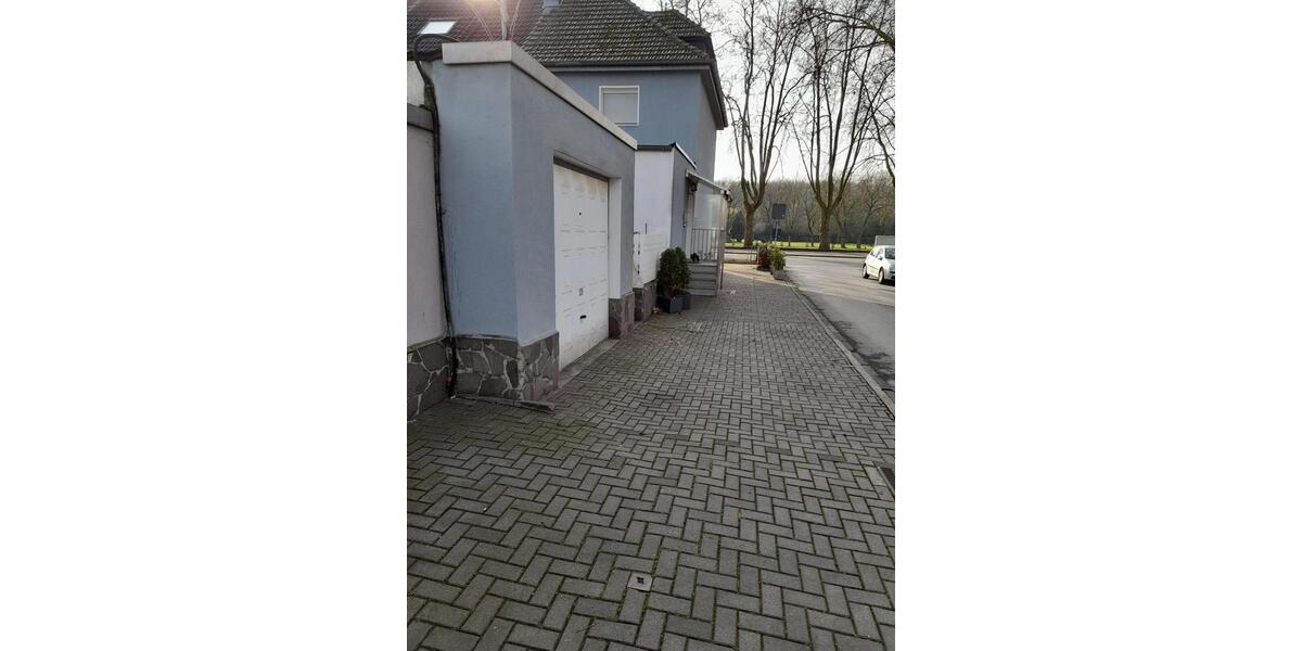 Reihenhaus Duisburg Beeck - 5 Zimmer, 135 m&sup2;, 360.000&euro; | Angebot:26367554