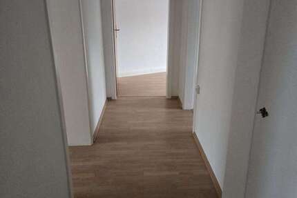 Wohnung zum Mieten in Wuppertal 490 € 70 m²