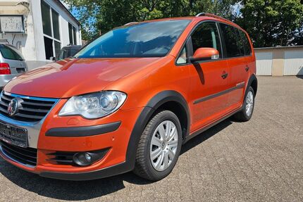 VW Touran 172.221 km 5.950 &euro; Oberhausen 46119