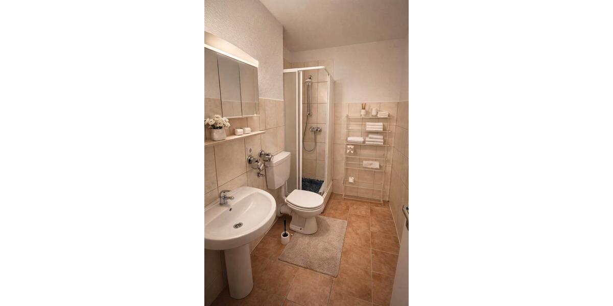 Etagenwohnung Neuss - 1 Zimmer, 35 m&sup2;, 580&euro; | Angebot:26196213