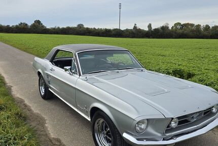 Ford Mustang 5.000 km 44.850 € Viersen 41748