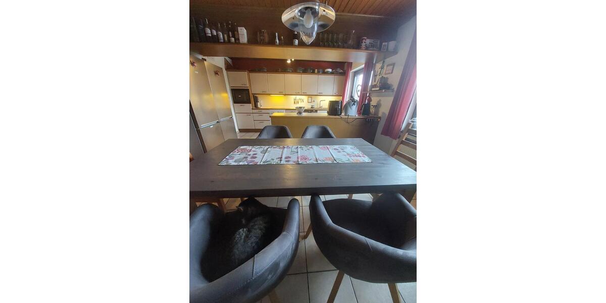 Reihenhaus Hünxe - 6.5 Zimmer, 250 m&sup2;, 2.450&euro; | Angebot:25129233