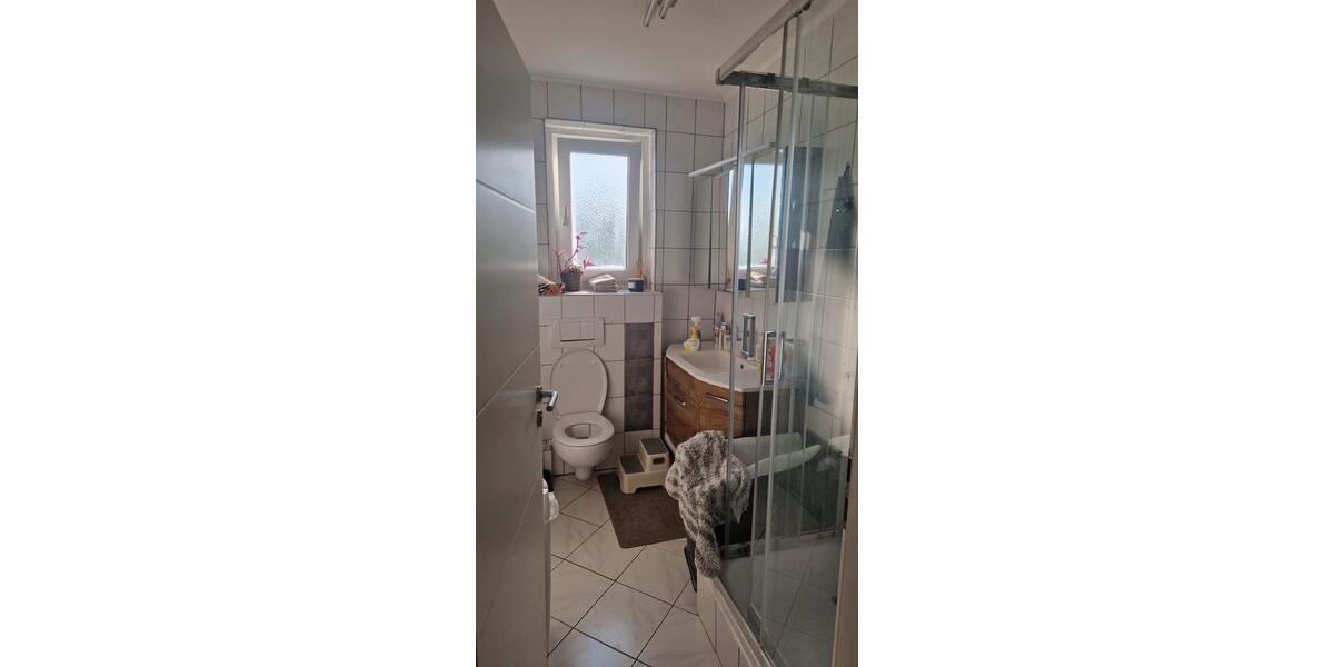 Etagenwohnung Neuss Furth-Mitte - 3 Zimmer, 68 m&sup2;, 230.000&euro; | Angebot:26997623