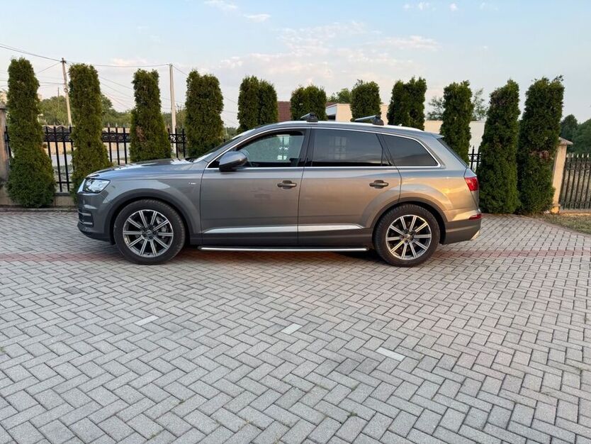 Q7