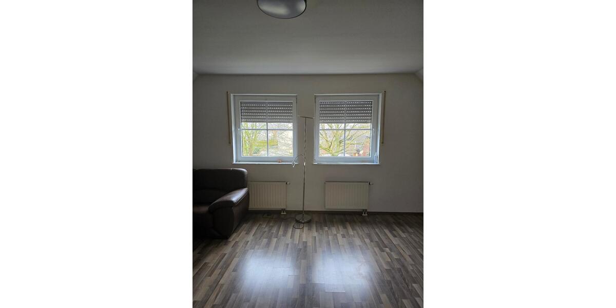 Dachgeschoßwohnung Duisburg Hochheide - 3 Zimmer, 58 m&sup2;, 590&euro; | Angebot:26206899