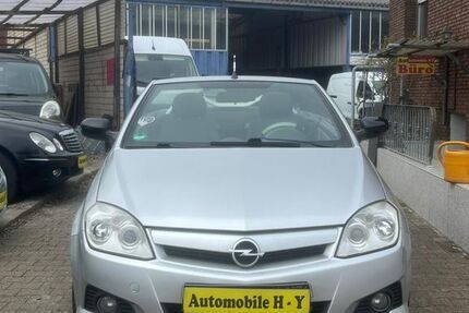 Opel Tigra 207.000 km 1.999 &euro; Bottrop 46238