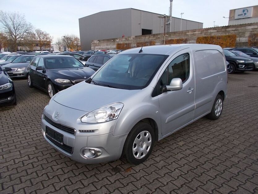 Peugeot Partner 107.098 km 7.990 € Willich 47877