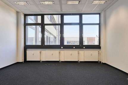 Büro in Neuss 399 € 25 m² zimmer