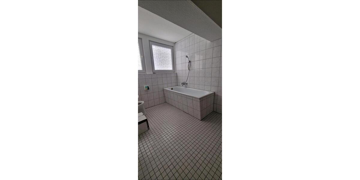 Dachgeschoßwohnung Bottrop Batenbrock - 2 Zimmer, 75 m&sup2;, 699&euro; | Angebot:25647921