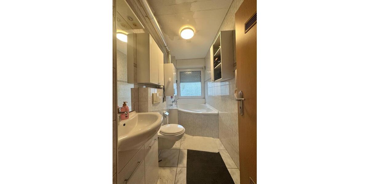 Erdgeschoßwohnung Essen Stadtbezirk V - 6 Zimmer, 130 m&sup2;, 300.000&euro; | Angebot:24816188