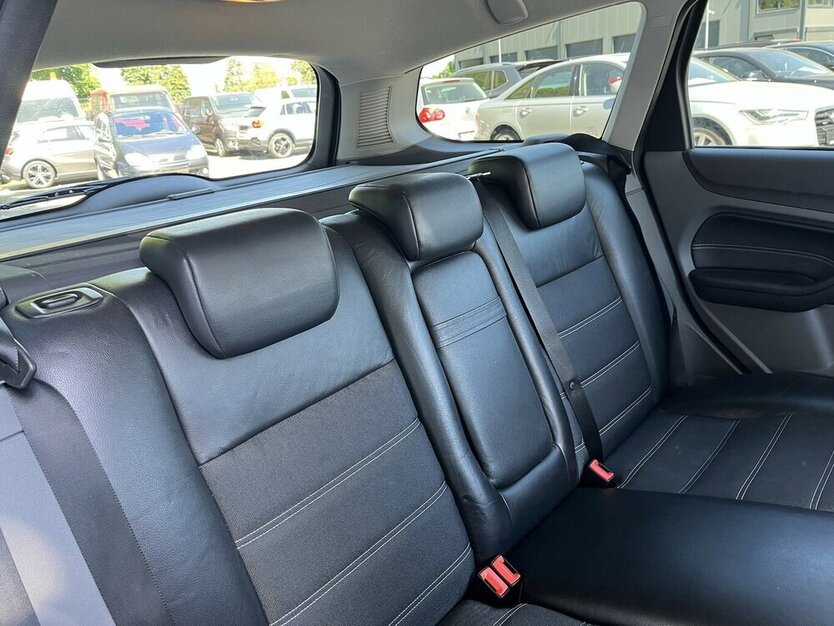 Focus Titanium / LPG / Sitzheizung / Xenon / AHK