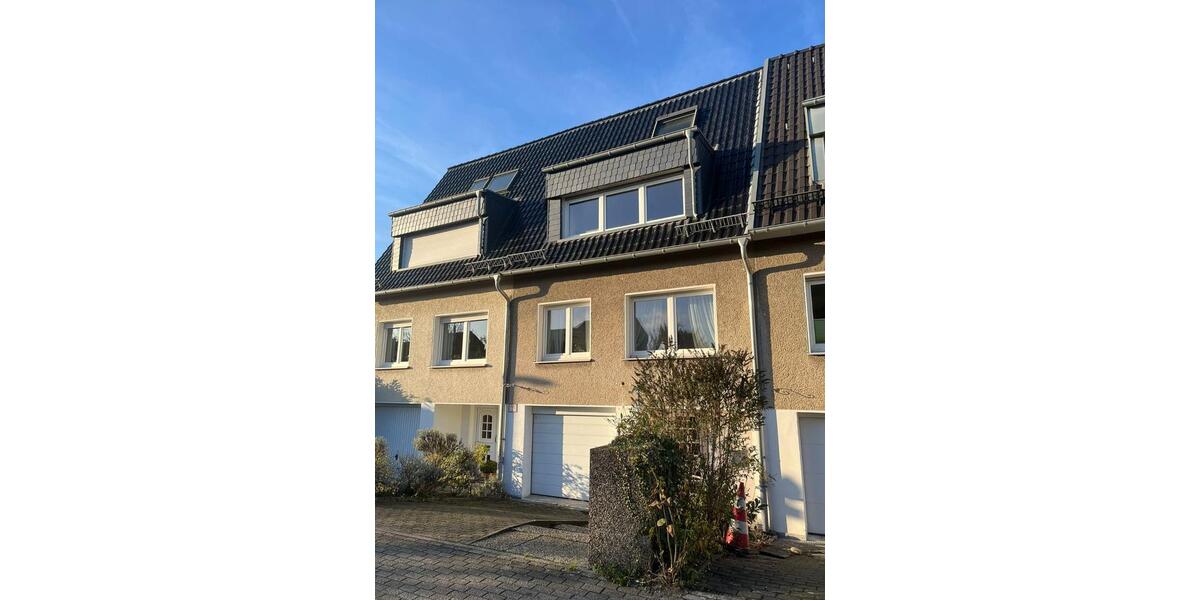 Reihenhaus Essen Stadtbezirk VIII - 6 Zimmer, 170 m&sup2;, 480.000&euro; | Angebot:26944775
