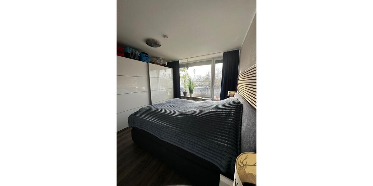 Dachgeschoßwohnung Krefeld Fischeln - 2 Zimmer, 64 m&sup2;, 810&euro; | Angebot:26355279
