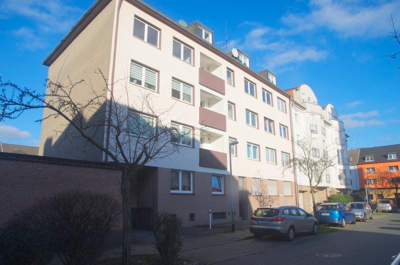 Dachgeschoßwohnung Essen Stadtbezirk V - 2 Zimmer, 80 m&sup2;, 500&euro; | Angebot:26367883