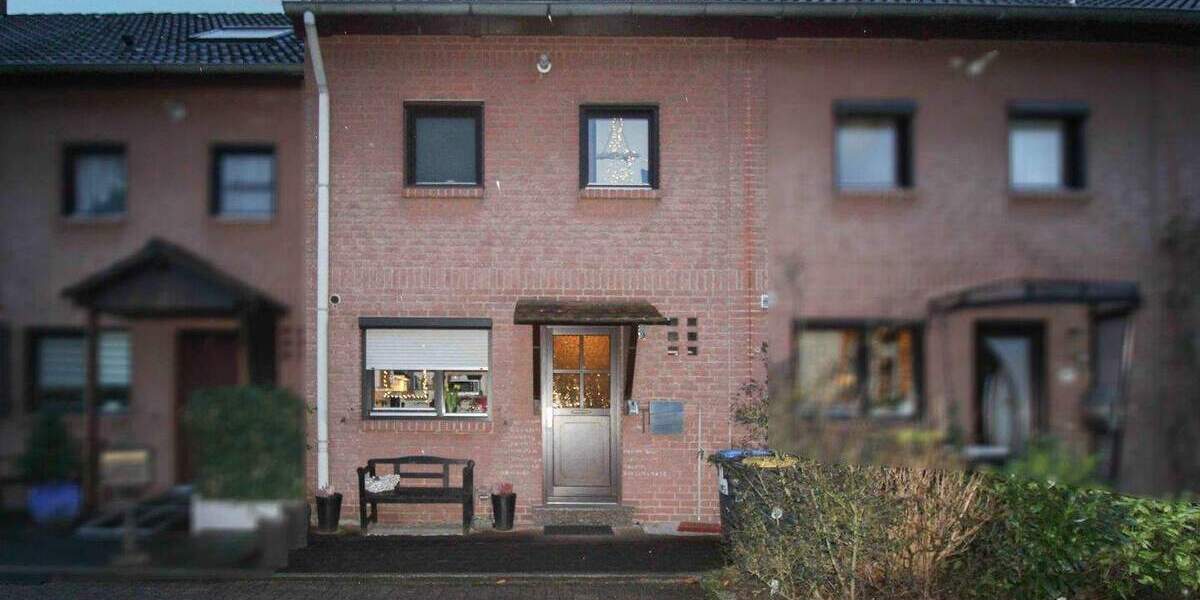 Reihenmittelhaus Duisburg Neumühl - 4 Zimmer, 110 m&sup2;, 255.000&euro; | Angebot:25400464