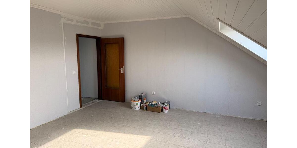 Dachgeschoßwohnung Oberhausen Biefang - 3 Zimmer, 65 m&sup2;, 690&euro; | Angebot:25632973