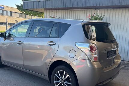 Toyota Verso 177.000 km 5.250 &euro; Essen 45356