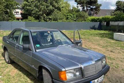 Mercedes-Benz 190 110.000 km 4.000 &euro; Oberhausen 46045