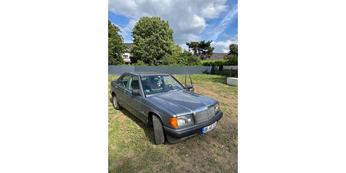 Mercedes-Benz 190 110.000 km 4.000 &euro; Oberhausen 46045