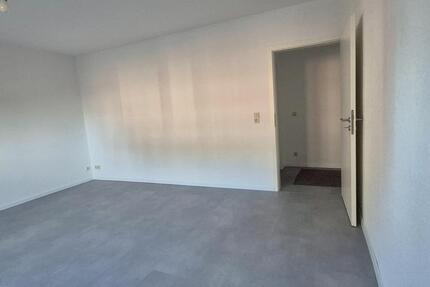 Wohnung Duisburg Mittelmeiderich - 3 Zimmer, 83 m&sup2;, 615&euro; | Angebot:25438676