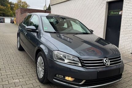 VW Passat 199.000 km 6.399 € Essen 45143