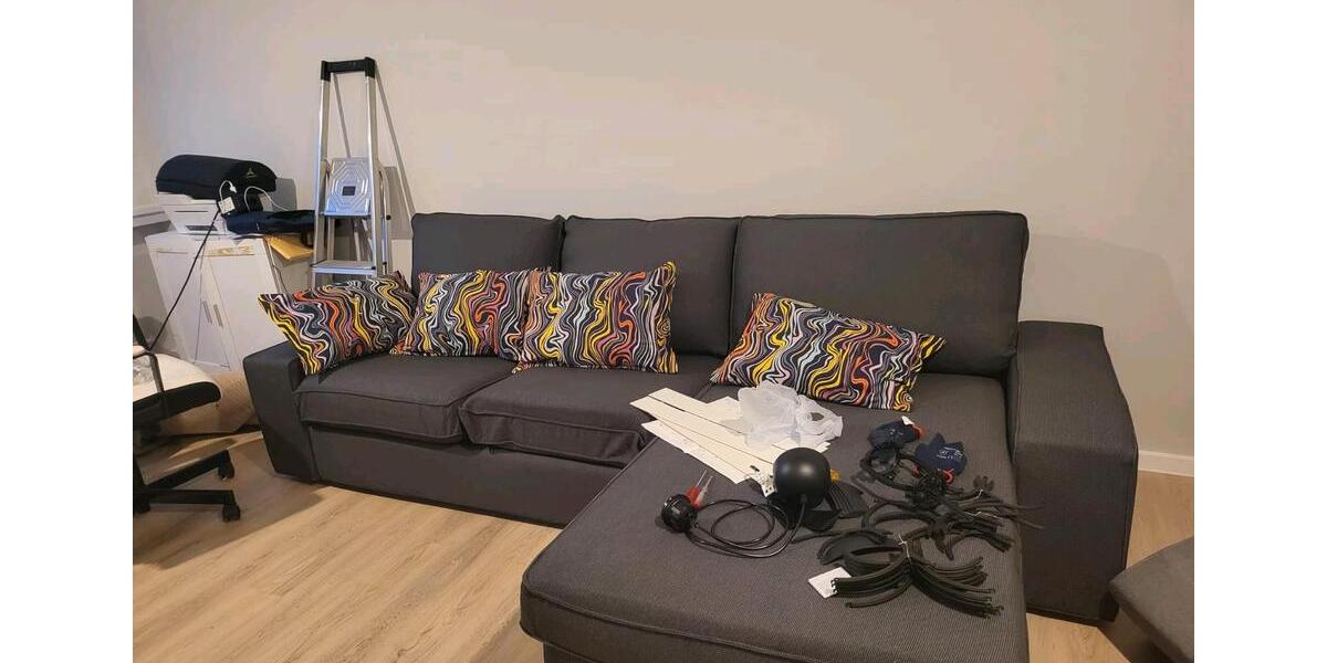 Schöne helle Wohnung mit Balkon und neuer Einbauküche in Meerbusc zimmer