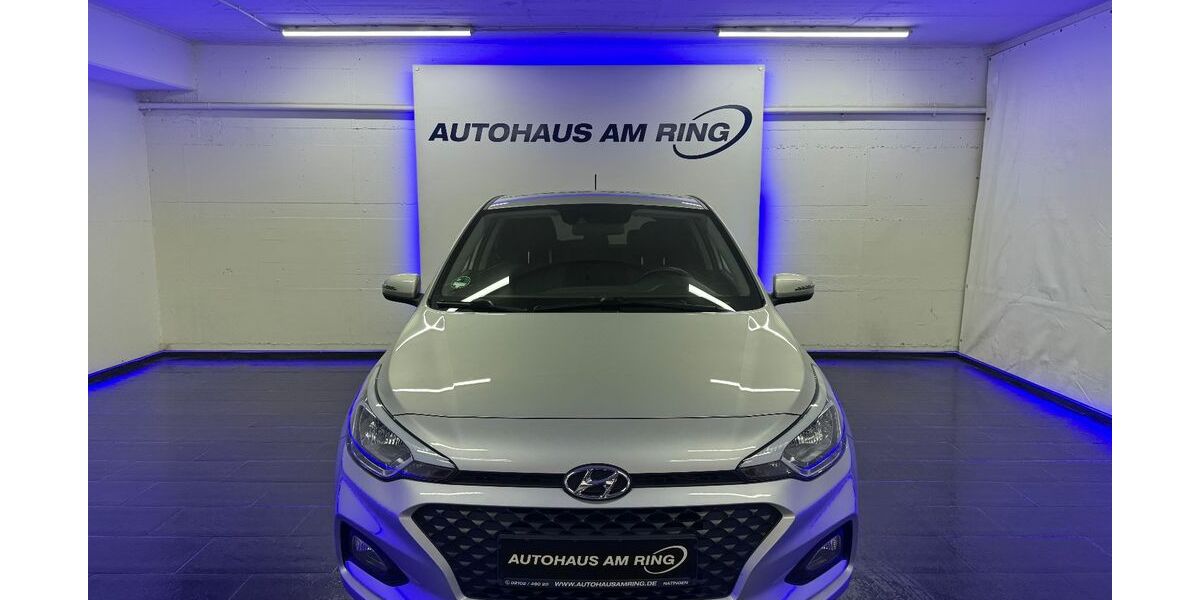 Hyundai i20 54.354 km 10.999 &euro; Ratingen bei Düsseldorf 40878