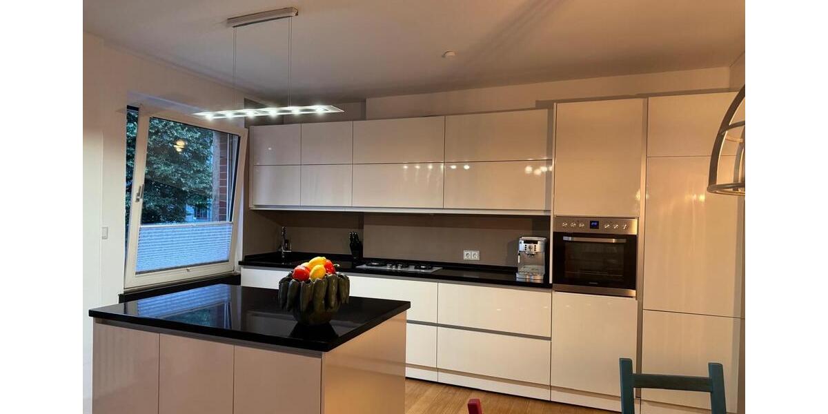 Etagenwohnung Düsseldorf Pempelfort - 2 Zimmer, 75 m&sup2;, 1.496&euro; | Angebot:26604507