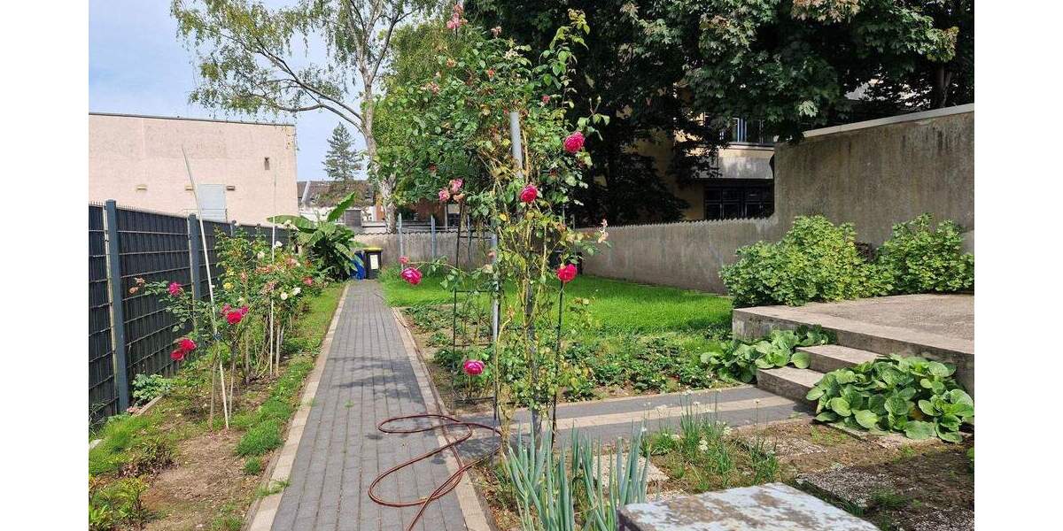 Charmante 4,5-Zimmer-DHH mit Flair 5 zimmer