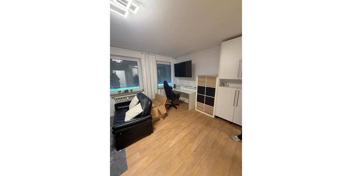 Etagenwohnung Krefeld Hüls - 1.5 Zimmer, 33 m&sup2;, 250&euro; | Angebot:25307110