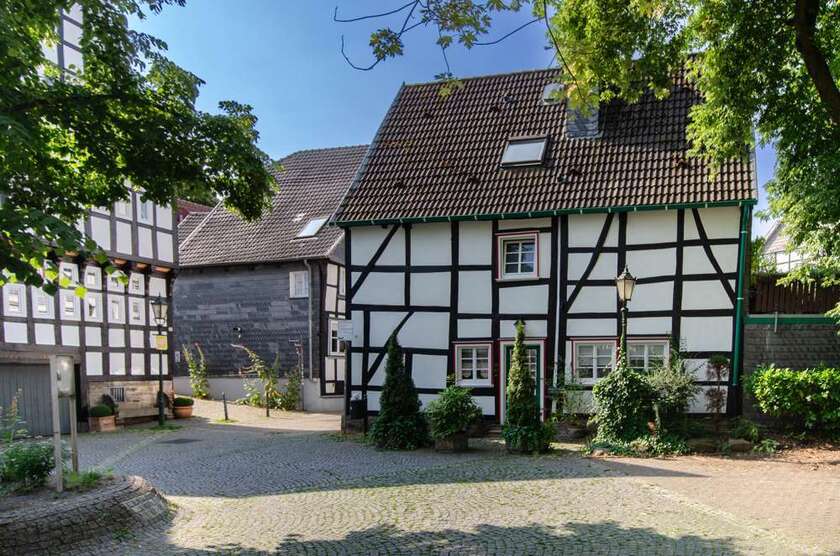 Haus zum Kaufen in Hattingen 528.000 € 173.48 m²