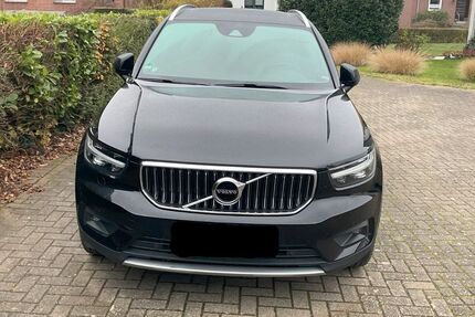 Volvo XC40 76.000 km 28.950 € Voerde (Niederrhein) 46562